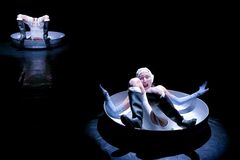 Foto di copertina “Le vongole parlanti”: una pièce teatrale femminista arriva a Usera