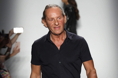 Foto de portada Custo Barcelona presenta “We Own the Light”