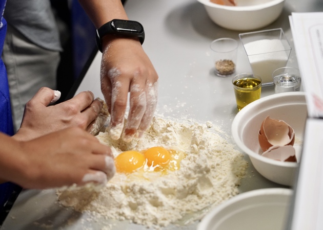 图片库 马德里将厨房作为促进包容的工具。 1