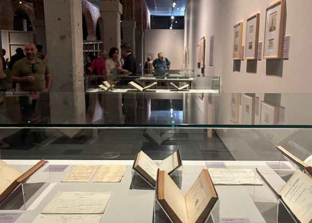 图片库 马德里与书籍 1