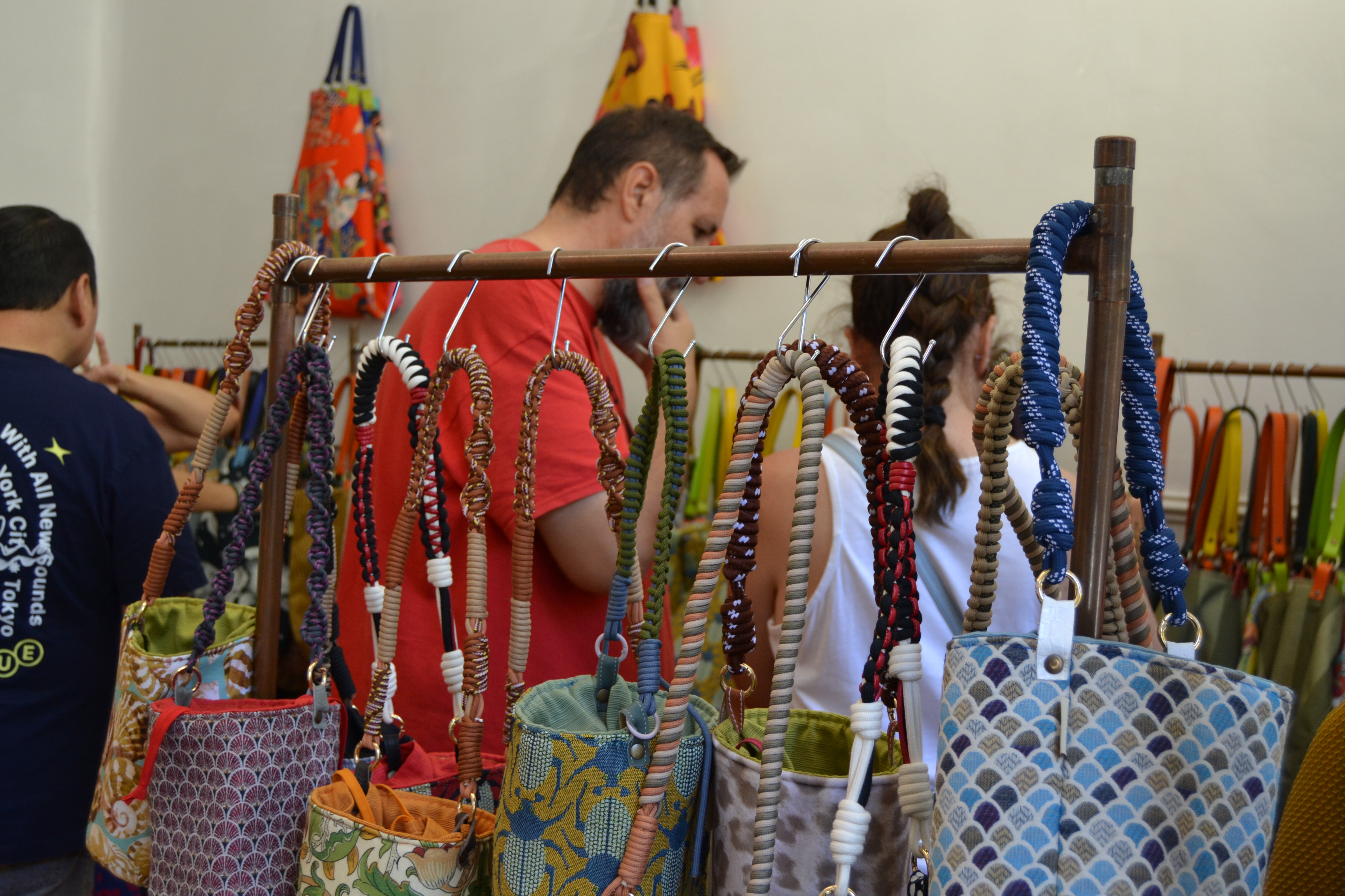 Foto de capa Um programa imperdível para a primavera: o Mercado del Encanto retorna a Madri.