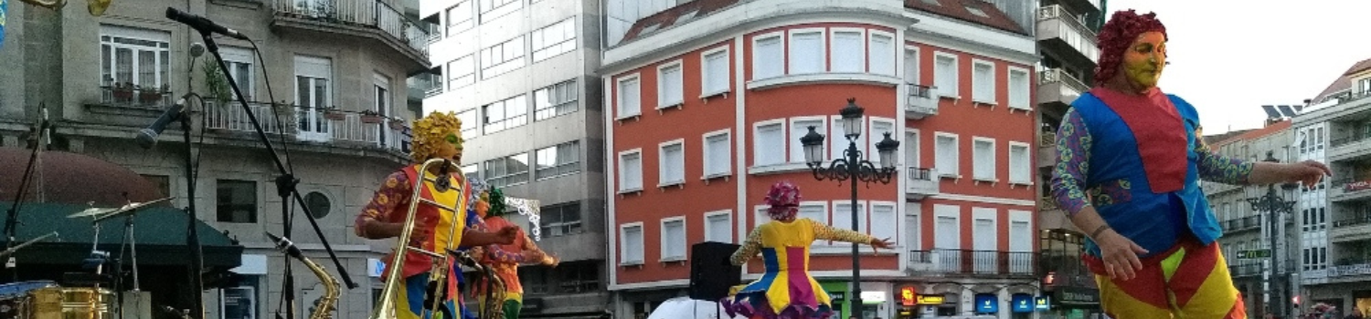 Imagen 21 DISTRITOS baja el telón hasta septiembre con circo, conciertos y un taller de autoedición