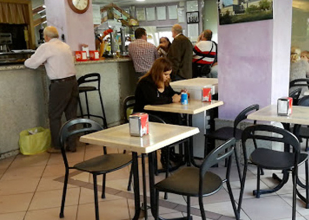 Bistro 118 Chiqui's Cafeteria::Todo está en Madrid