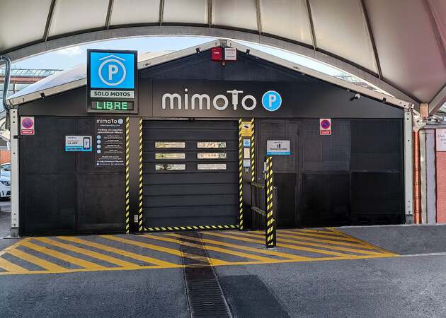 Galerie der Bilder Parkplatz MimoTo Bahnhof Puerta de Atocha 1