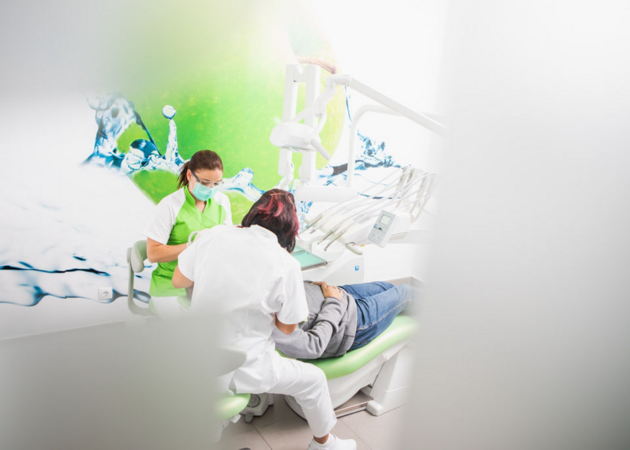 Galería de imágenes Clínica dental Caredent Las Rosas 4