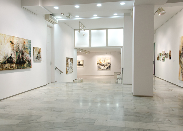 Galerie der Bilder Fledermausgalerie Alberto Cornejo 1