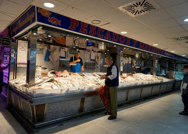 Image gallery Fishmonger and Seafood Angel Busnadiego 1