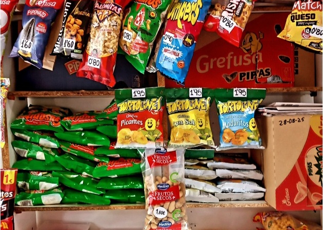 Galerie der Bilder Ginzo de Limia Eiskiosk 47 3