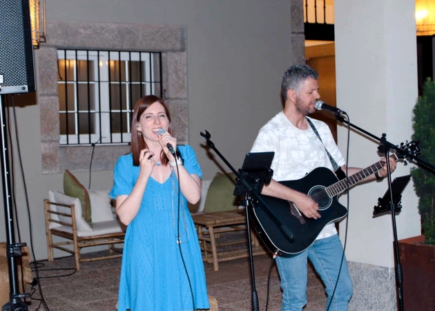 Image gallery Back for Good 7