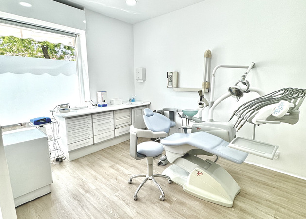 Galerie der Bilder Arena Zahnklinik in Chamartín 1