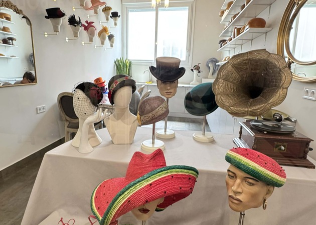 Galería de imágenes Biliana Borissova. Handmade Hats 3