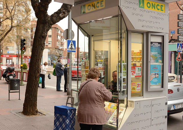 Galerie der Bilder ONCE-Kiosk - Plaza de Agata Nr. 1 2