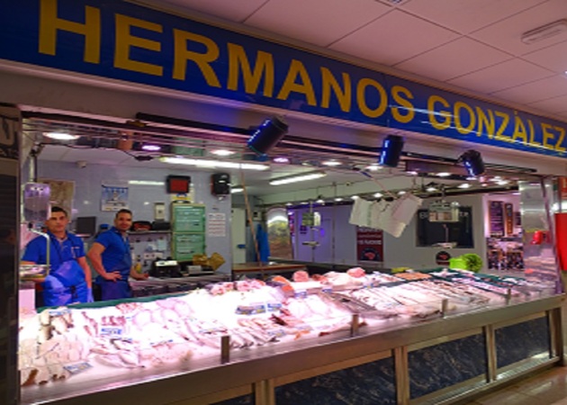 Image gallery Hermanos González fishmonger 1