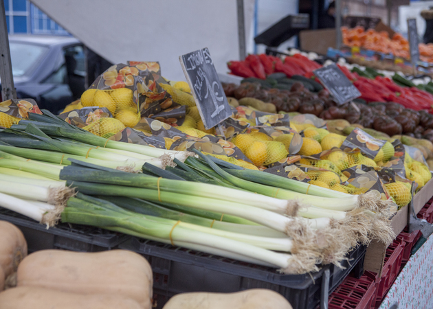 图片库 Camino de las Cruces 市场排名 5 和 6：水果和蔬菜 3