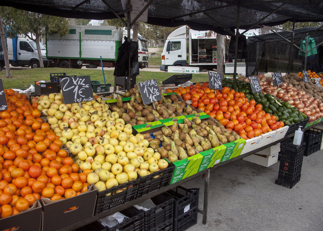 Galleria di immagini Mercato Camino de las Cruces, posizione 51: Frutta e verdura 1