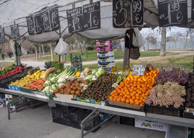图片库 Camino de las Cruces 市场排名 38 和 39：水果和蔬菜 1