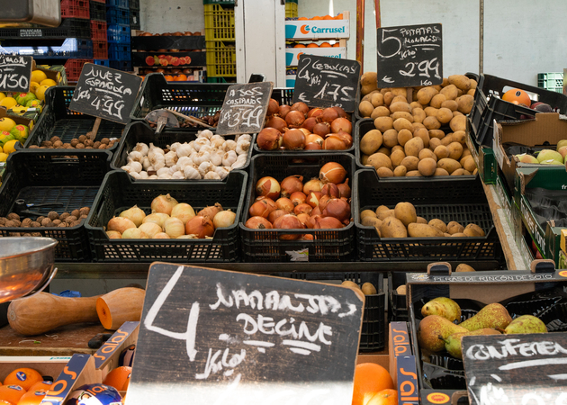 Galeria de imagens Mercado Via Lusitana, posição 31: Zambrano Fruit Shop 3