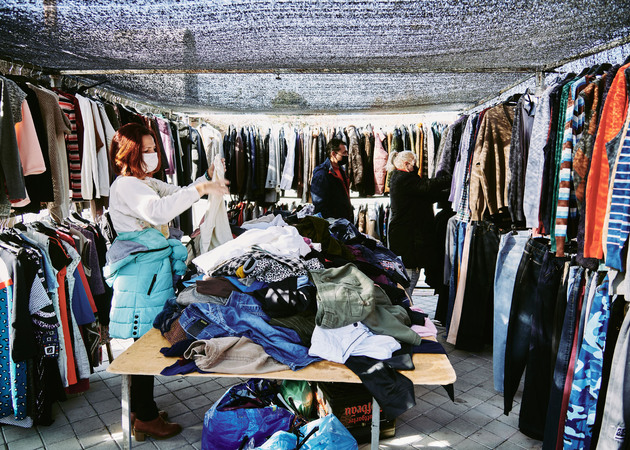 Image gallery Orcasur Market Stall: Miguel Heredia Clothes 1