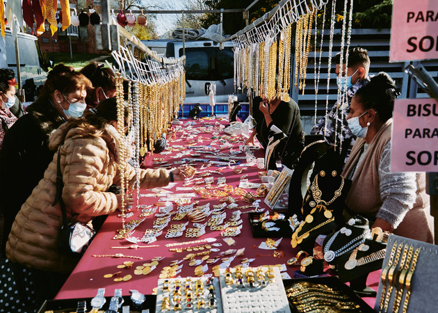 Galerie de images Étal du marché d'Orcasur : bijoux et accessoires Manzano 1