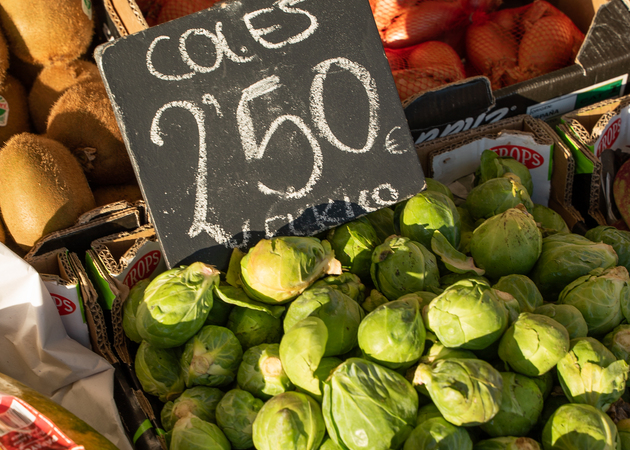 Galerie der Bilder Aragonese Market, Post 52: Gemüsehändler 3