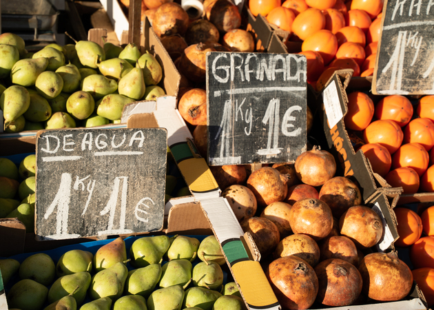 Galerie der Bilder Aragonese Market, Post 54: Gemüsehändler 4