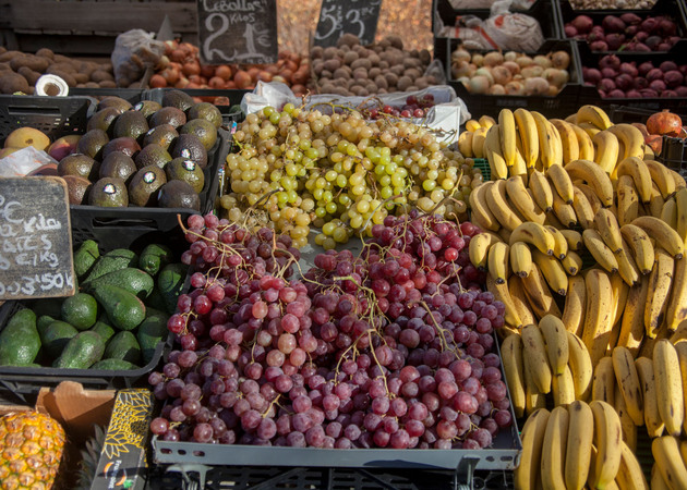 Galería de imágenes Mercadillo de San Cristóbal de los Ángeles: Puesto 20: Frutería 3