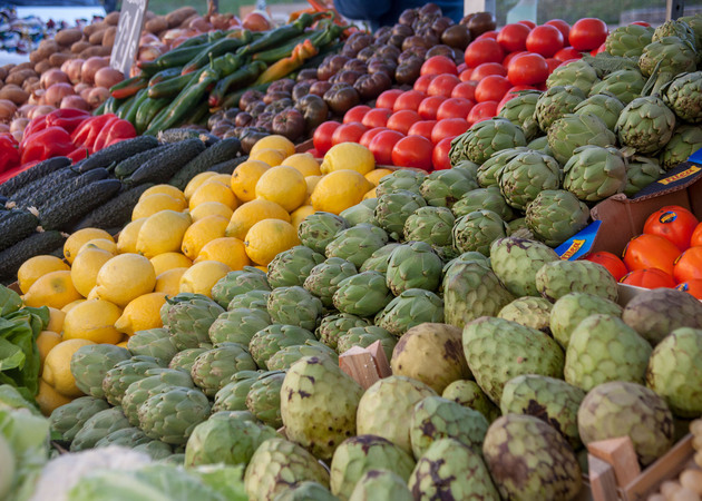 Galeria de imagens Mercado de Pulgas da Cidade de Los Angeles; Posição 19: Loja de frutas 1