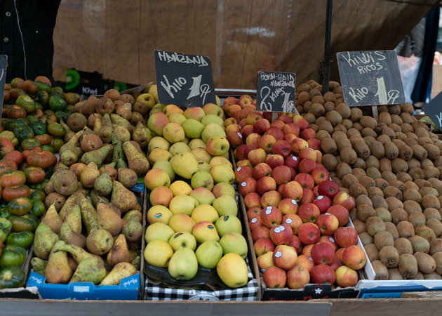 Galeria de imagens Posição de mercado de Ronda del Sur 239X. Frutas Bermúdez 1