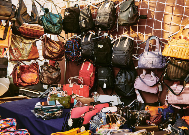 Image gallery Ronda del Sur Market stall Bags and accessories Fernando 2