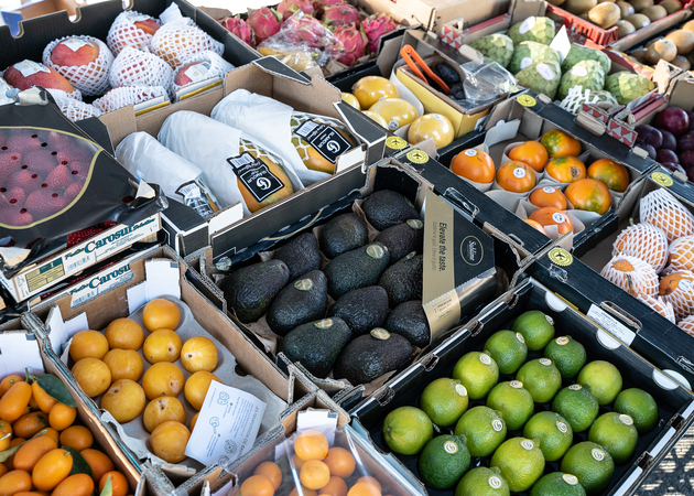 Santa Ana Market Stand 3 Enrique Fruits Chiqui Todo Est En Madrid