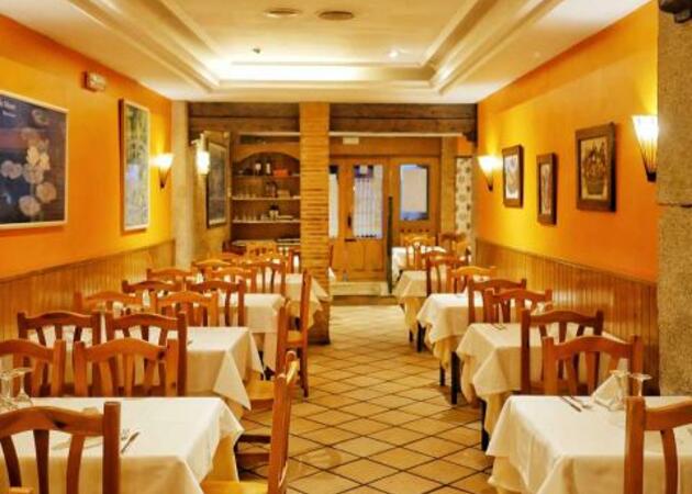 Galerie der Bilder Artemisa Sol-Huertas Restaurant 1