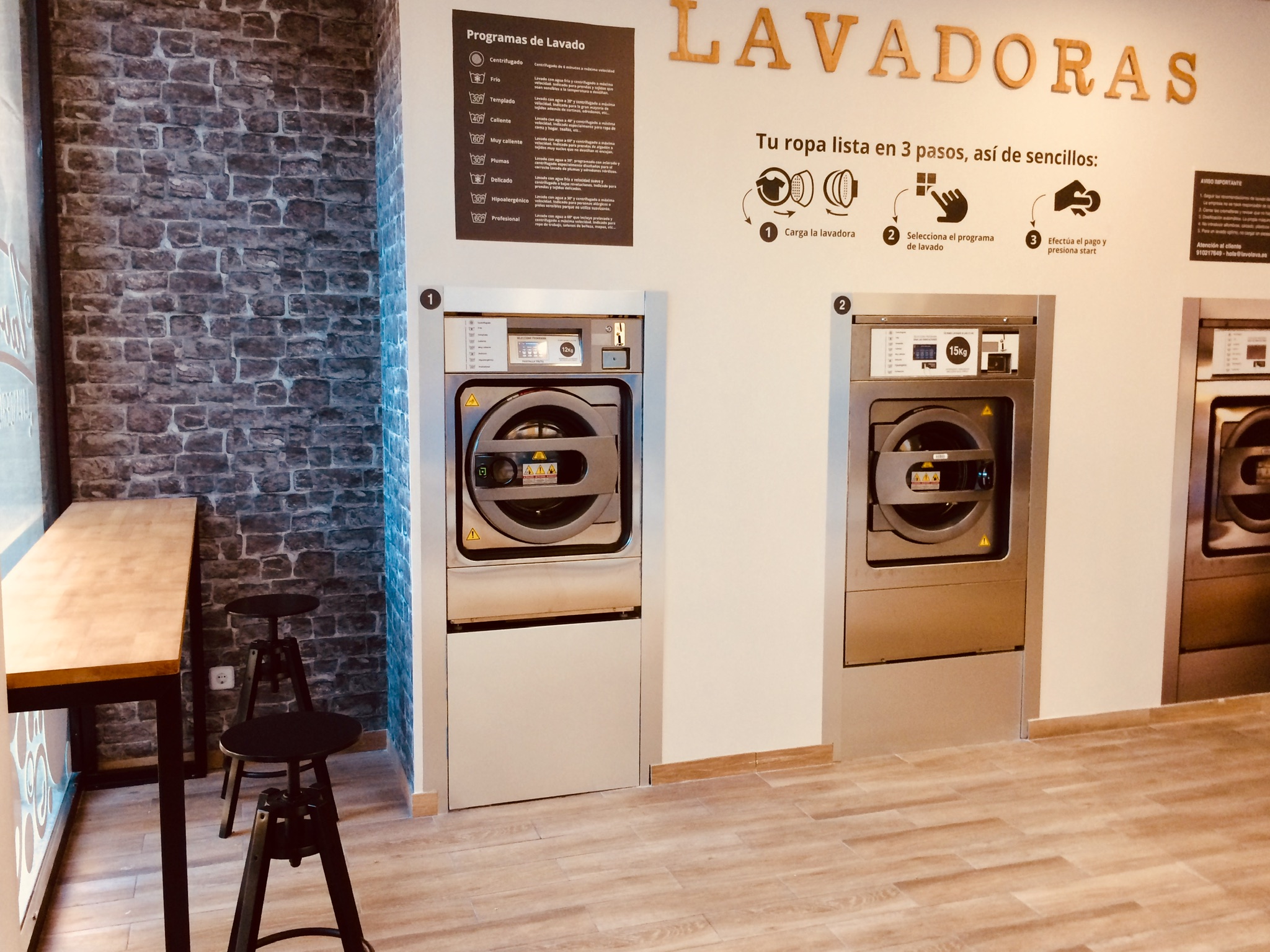 Photo de couverture Vallecas laverie libre-service Lavolava