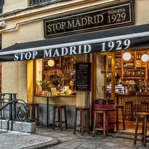 Titelbild Taverne Haltestelle Madrid