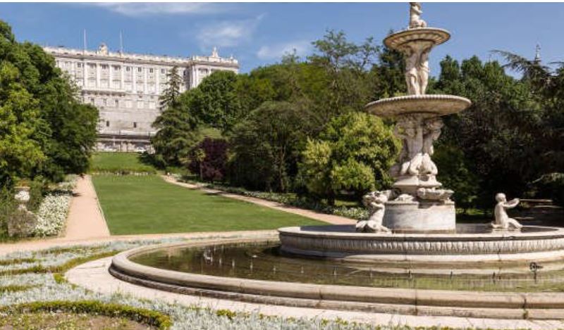 Foto di copertina Giardini di Campo del Moro
