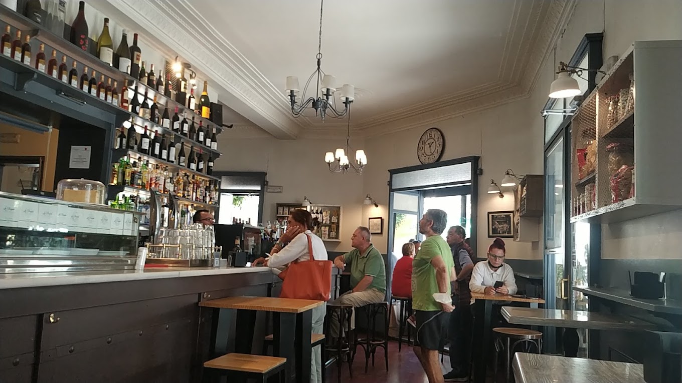 Foto di copertina Taverna illustrata El Capricho