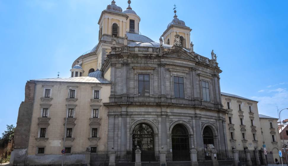 Foto de capa Basílica Real de São Francisco, o Grande