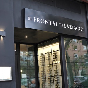 Photo de couverture Le front Lazcano