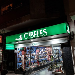 Titelbild Cibeles-Schuhe
