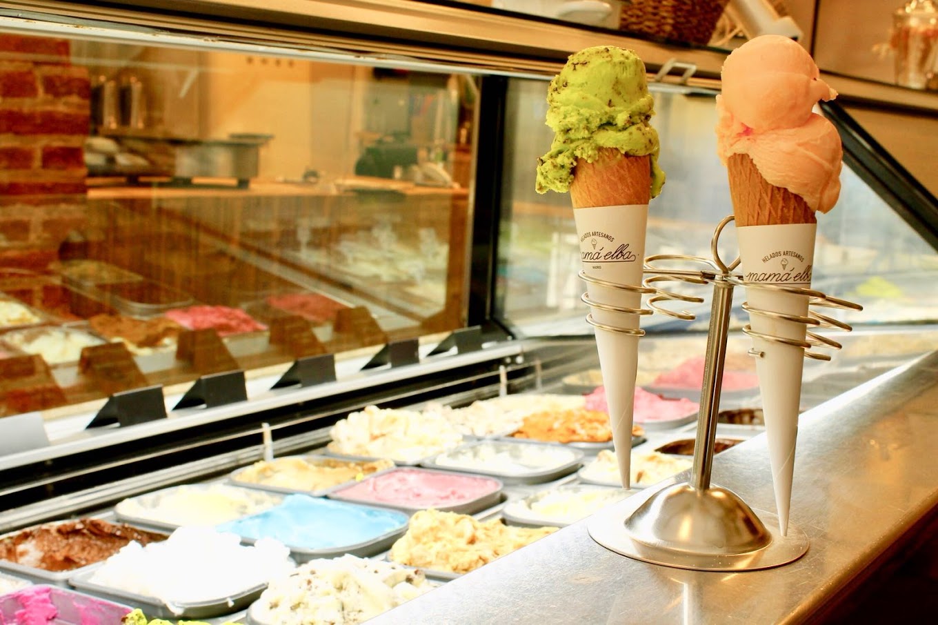 Thumbnail Mama Elba Ice Cream Shop
