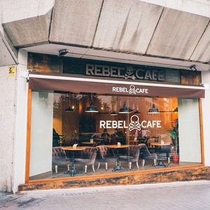 Foto de capa CAFÉ REBELDE