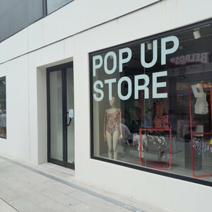 Thumbnail Pop Up Store Caleido Fashion Lab