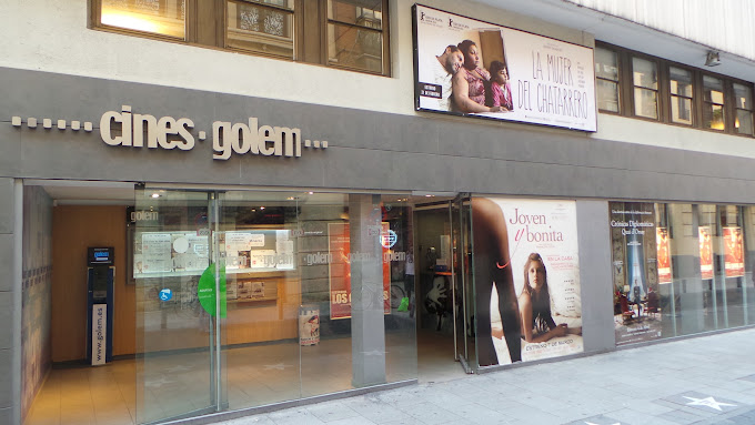 Titelbild Golem-Kinos Madrid