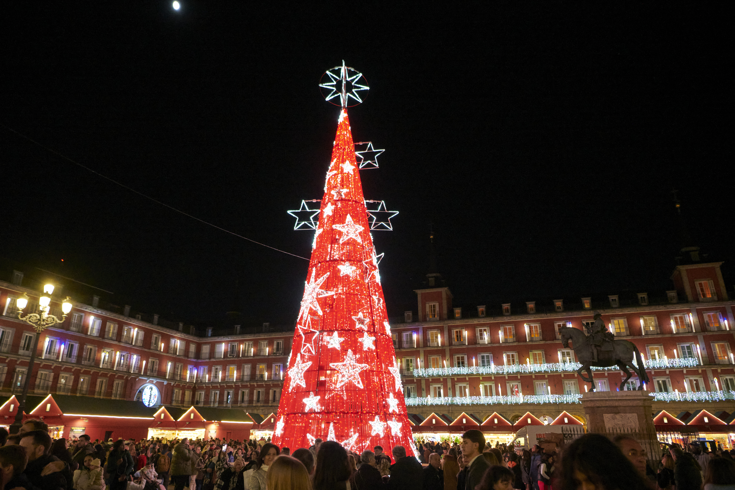 Foto de portada Luces Navidad Roberto Verino