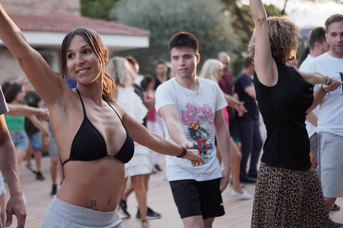 Photo de couverture Hakuna Bachata