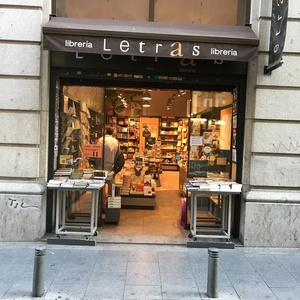 封面照片 Letras 书店