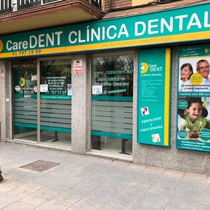 封面照片 Caredent Villaverde Bajo 牙科诊所