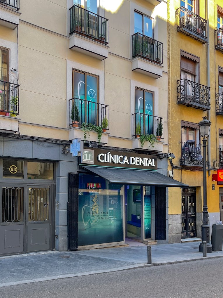 Titelbild Puerta de Toledo Zahnklinik