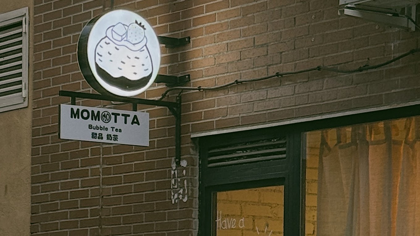 Photo de couverture MOMOTTA