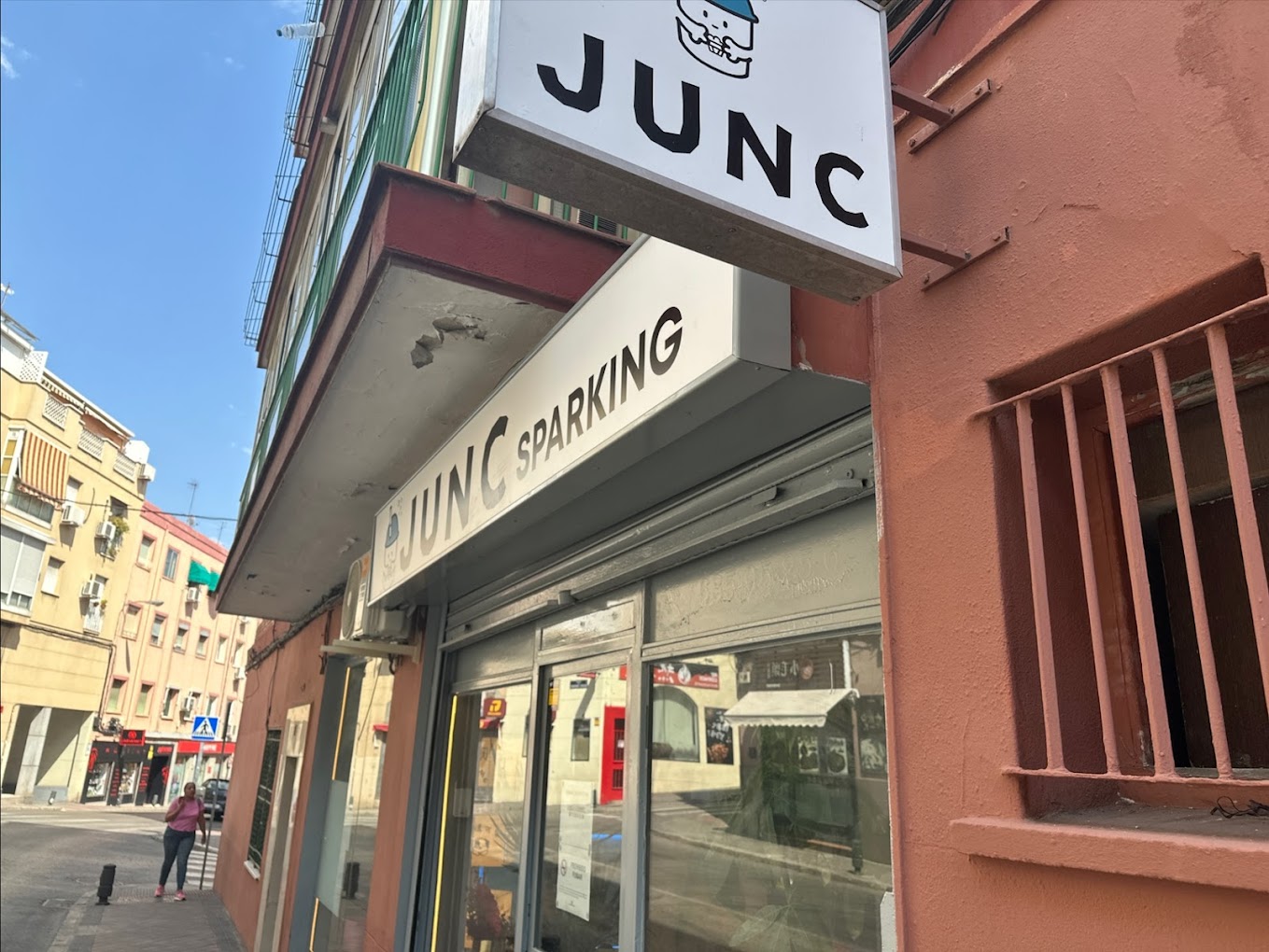 Photo de couverture Junc Pétillant