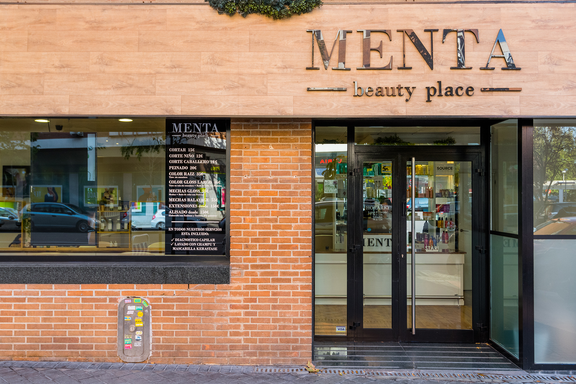 Foto di copertina MENTA beauty place Parrucchiere Chamartín